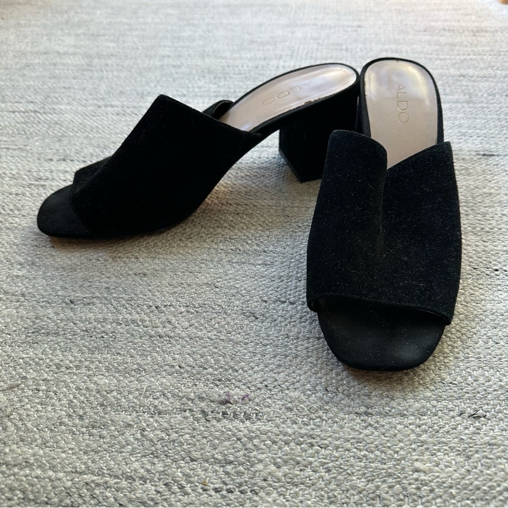 Black Velvet Aldo Heels